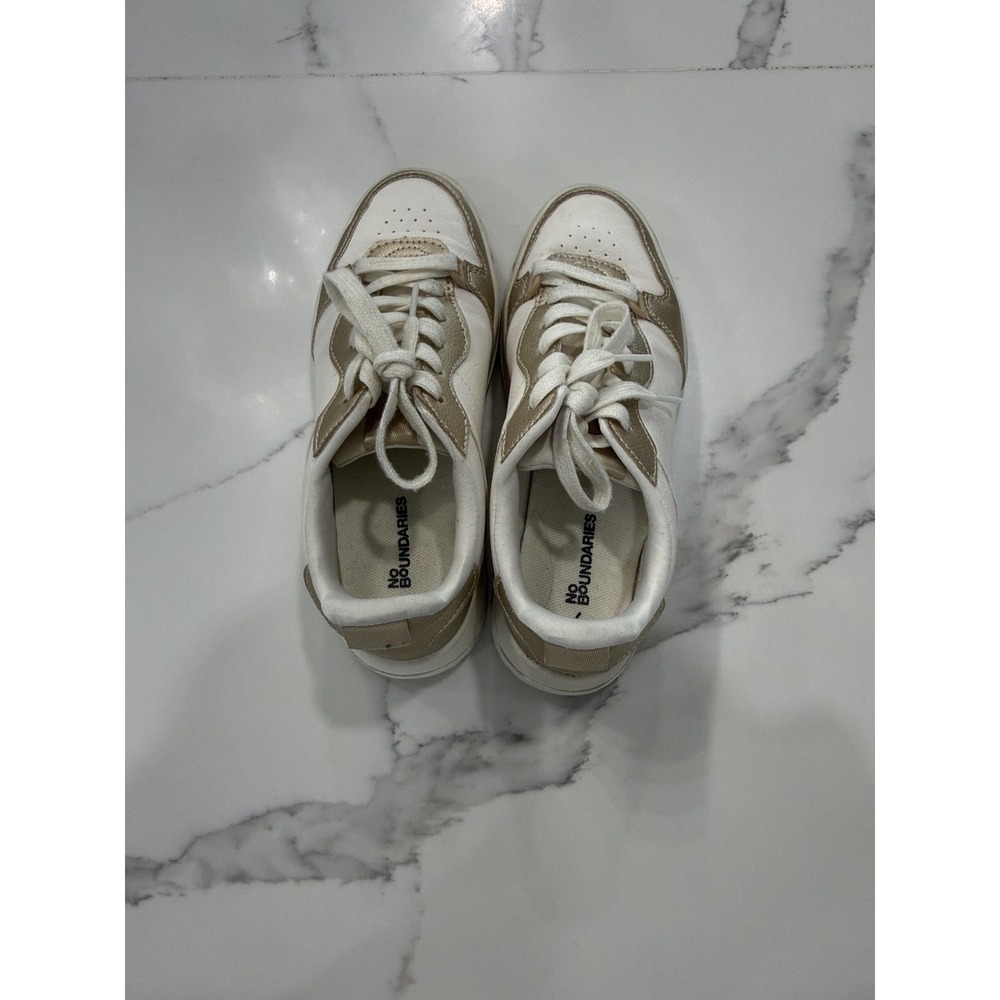 No Boundaries Shoes Womens‎ Size 7 White Tan Colorblock Lace Up Low Top Sneakers